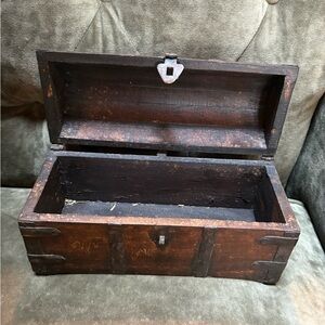Treasure chest